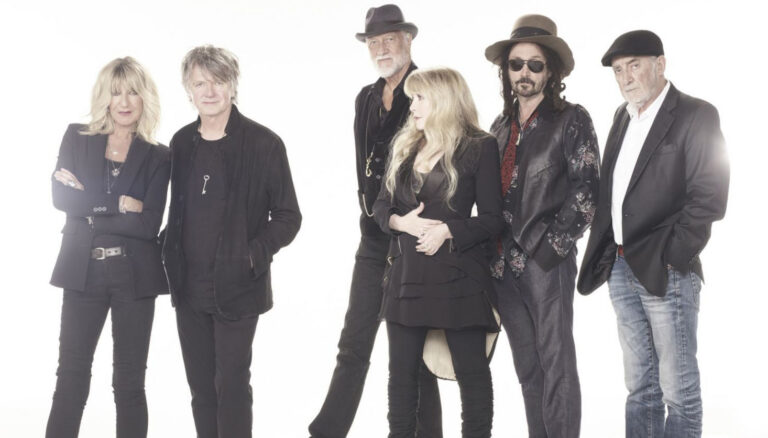 61b8a01a6ecdaf7b082b8f00_617b0bd48833ba150baa3551_fleetwood_mac202