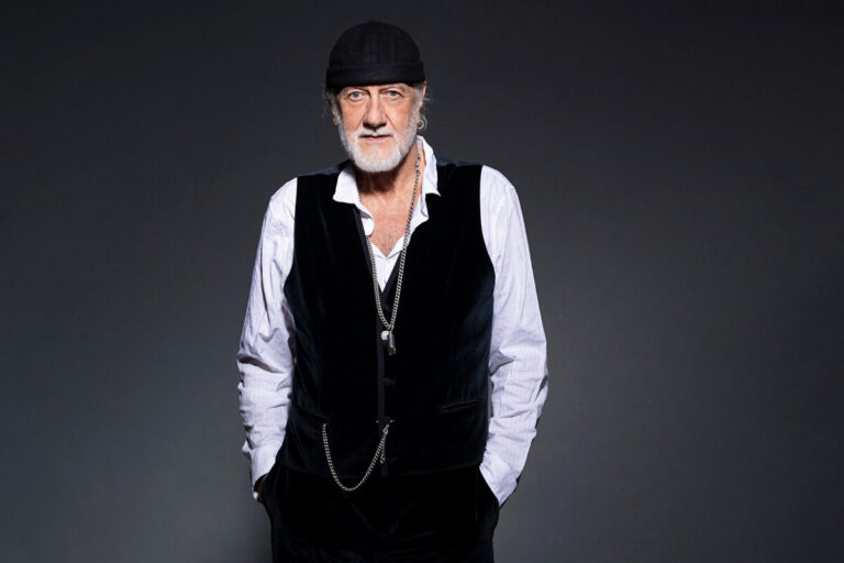 61b90a19356a847ec6267c5d_61b8f6c5d213fd9ff1b662a6_Mick-Fleetwood-press